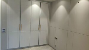 Room in 3 BHK Builder Floor at Greater Kailash I – for Rent
