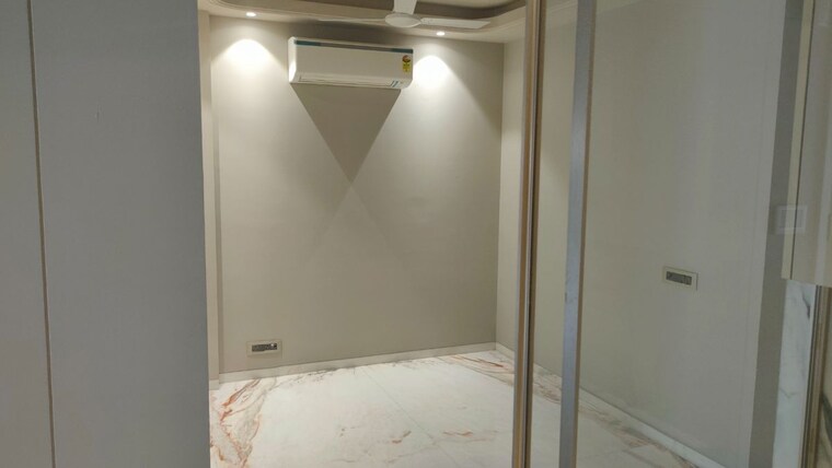Room, greater kailash i 3 Bedroom 208 Sq.Yd. Builder Floor In Greater Kailash I Delhi 10746282