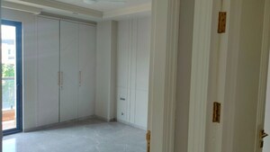 Building Lobby in 3 BHK Builder Floor at Greater Kailash I – for Rent