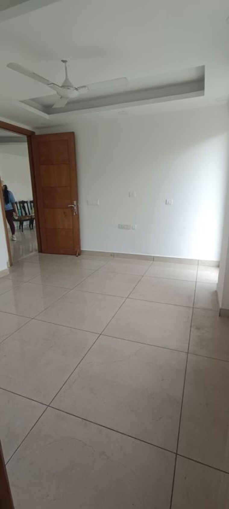Room, east of kailash 3 Bedroom 200 Sq.Yd. Builder Floor In East Of Kailash Delhi 10746287
