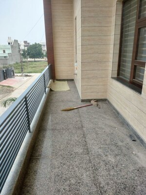 Balcony in 2 BHK Independent House at Sector 4 – for Rent