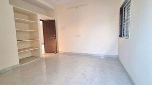 Room in 3 BHK Builder Floor at Moula Ali Hill – for Sale