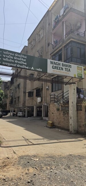  Apartment For Sale in Khanpur