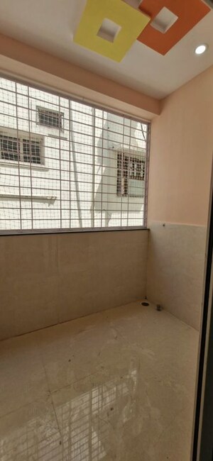 Room in 3 BHK Builder Floor at Kondapur – for Rent