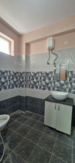 Team Area in 3 BHK Builder Floor at Kondapur – for Rent