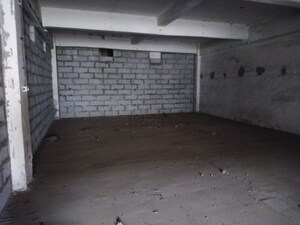 Parking in  Shop at Chinnakurchi – for Sale