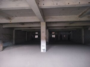 Parking in  Shop at Chinnakurchi – for Sale