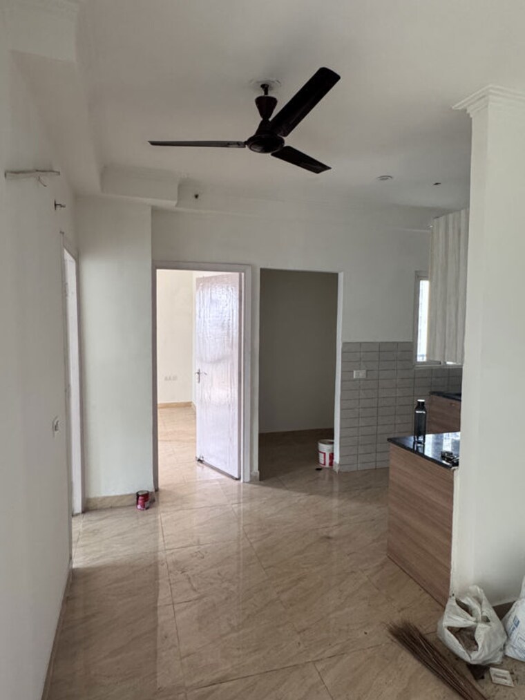 Living Room, gaur-yamuna-city-16th-park-view 3 Bedroom 1375 Sq.Ft. Apartment In Gaur Yamuna City Greater Noida 10746391
