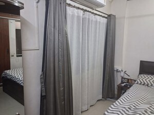 Room in 3 BHK Apartment at Cosmos Horizon Phase 2, Pokhran Road No Two – for Rent