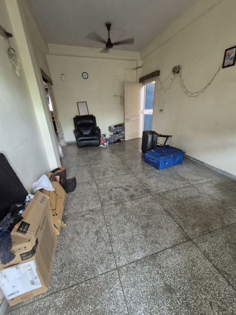 Room, mayur vihar 1.5 Bedroom 750 Sq.Ft. Apartment In Mayur Vihar Delhi 10746495