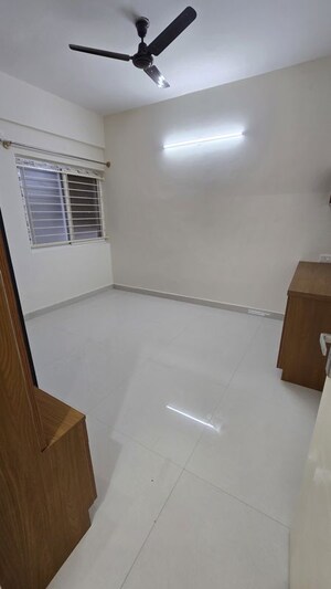 Room in 3 BHK Apartment at United Sun City, Kadugodi – for Rent