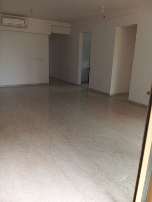Room in 3 BHK Apartment at Hubtown Rising City, Ghatkopar East – for Rent