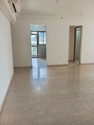 Room in 3 BHK Apartment at Hubtown Rising City, Ghatkopar East – for Rent