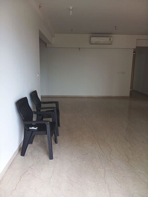 Team Area in 3 BHK Apartment at Hubtown Rising City, Ghatkopar East – for Rent