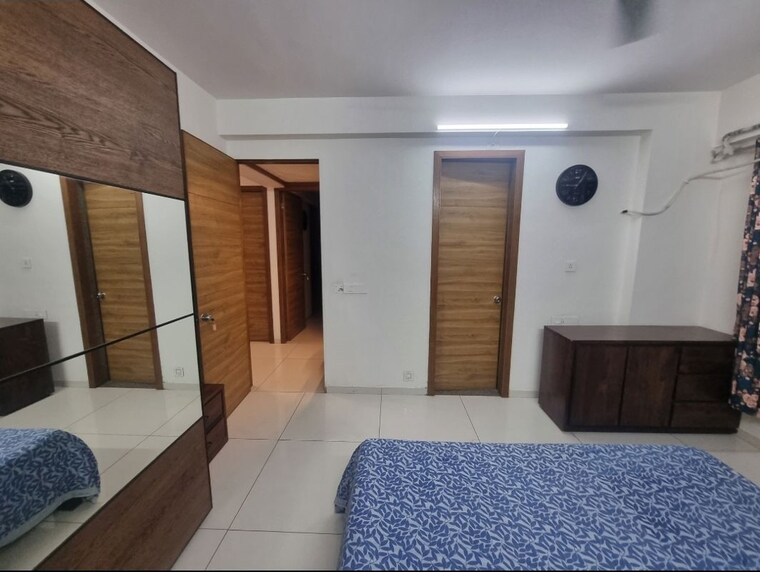 Room, bodakdev 3 Bedroom 2000 Sq.Ft. Apartment In Bodakdev Ahmedabad 10746590