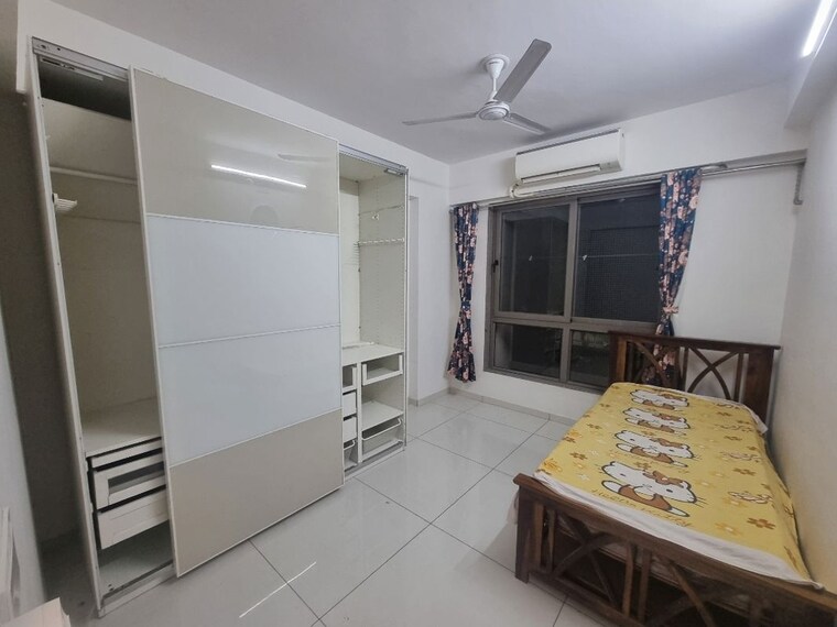 Room, bodakdev 3 Bedroom 2000 Sq.Ft. Apartment In Bodakdev Ahmedabad 10746590