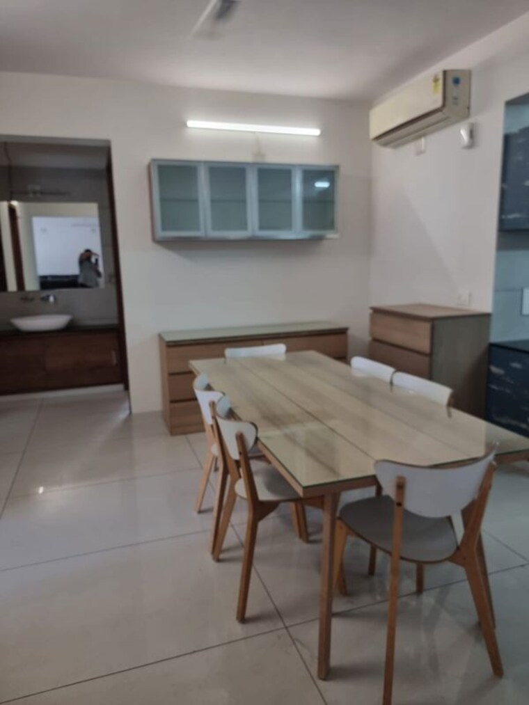 Room, bodakdev 3 Bedroom 2000 Sq.Ft. Apartment In Bodakdev Ahmedabad 10746590
