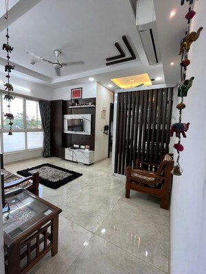 Living Room in 1.5 BHK Apartment at Lodha Amara, Kolshet Road – for Rent