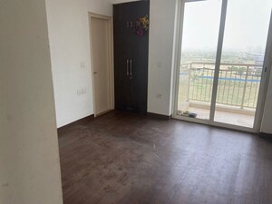 Room in 3 BHK Apartment at SS The Coralwood, Sector 84 – for Sale