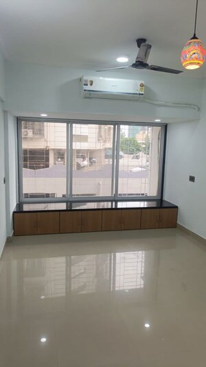 Room in 2 BHK Apartment at Dosti Eastern Bay, Wadala – for Rent