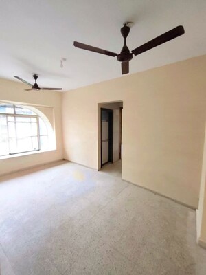 1 BHK Apartment For Rent in Golders Green CHS, Borivali West