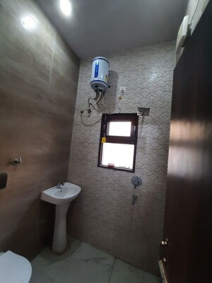 Bathroom in 2 BHK Apartment at Kharar Road – for Rent