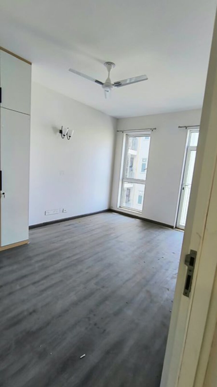 Room, ss-linden 4 Bedroom 2600 Sq.Ft. Builder Floor In Sector 84 Gurgaon 10746646