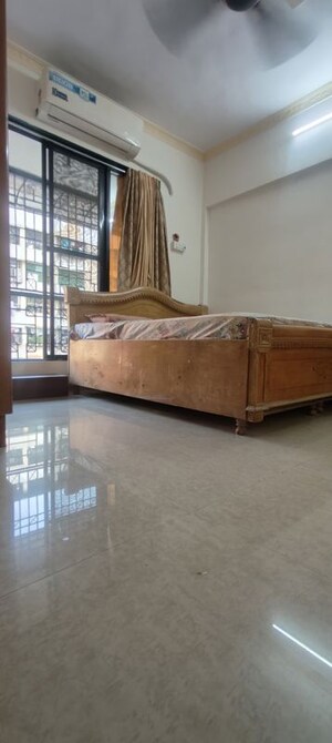 Room in 3 BHK Apartment at Wadhwa Meadows, Khadakpada – for Sale