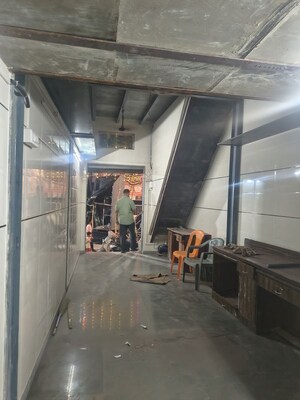  Shop For Rent in Kurla East