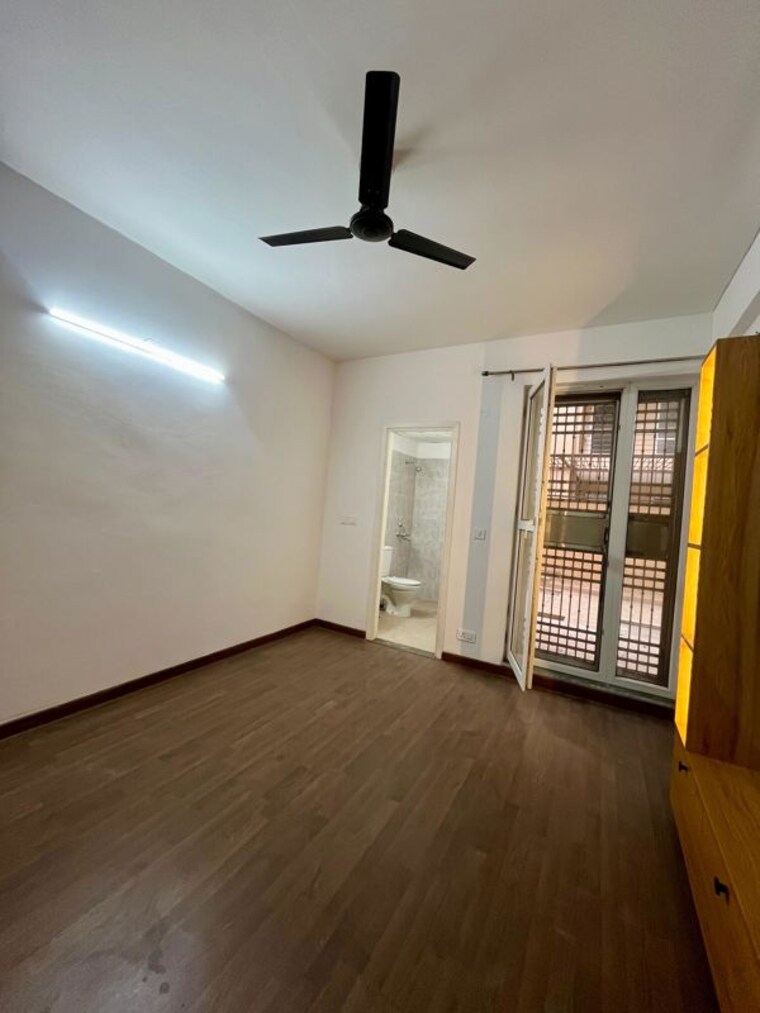 Bedroom, bptp-park-floors-i 4 Bedroom 2502 Sq.Ft. Builder Floor In Sector 77 Faridabad 10746648