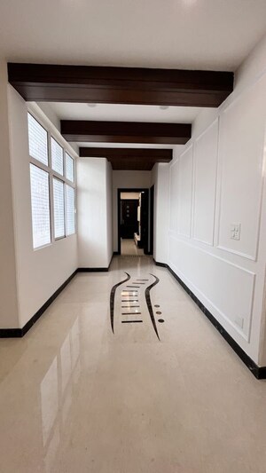 Building Lobby in 3 BHK Builder Floor at Kailash Colony – for Sale
