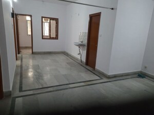 Room in 2 BHK Apartment at Anandpuri – for Rent