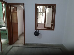 Room in 2 BHK Apartment at Anandpuri – for Rent