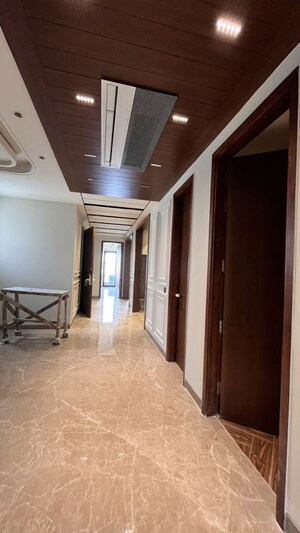 Room in 4 BHK Builder Floor at Kailash Colony – for Sale