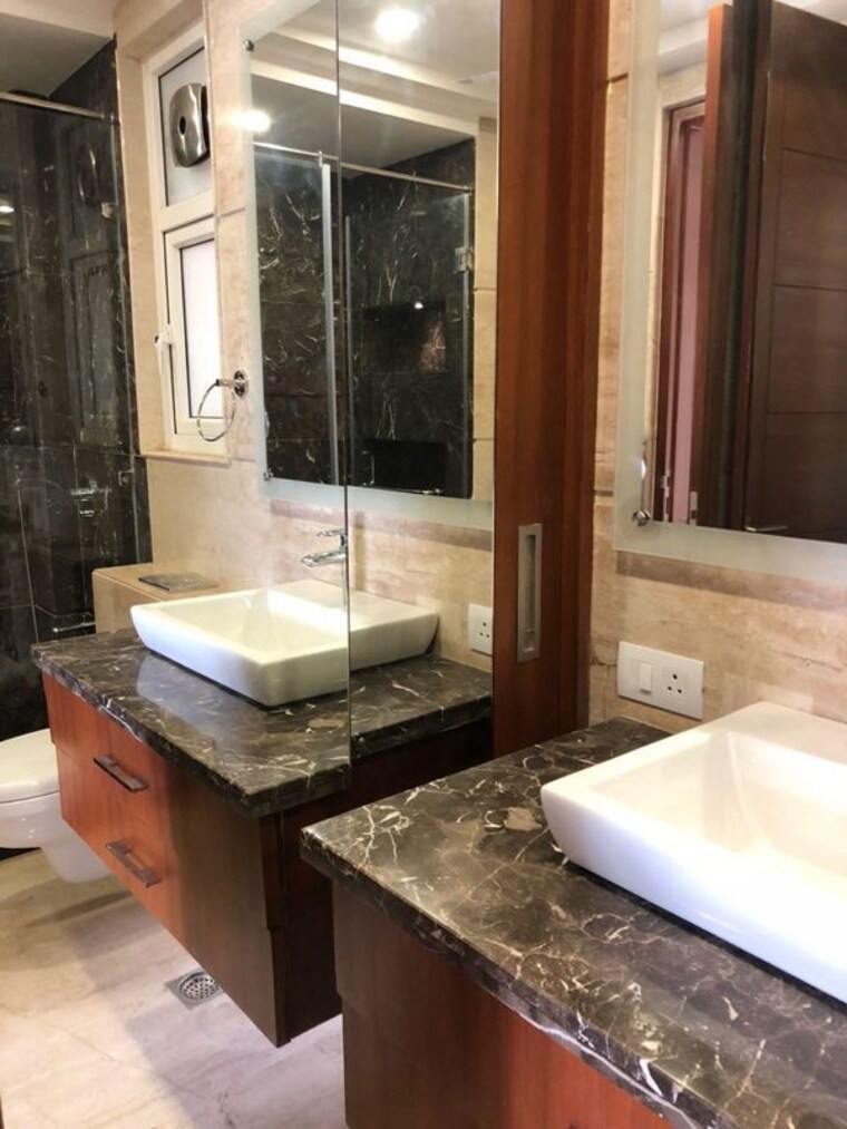 Kitchen, kailash colony 4 Bedroom 350 Sq.Yd. Builder Floor In Kailash Colony Delhi 10746715