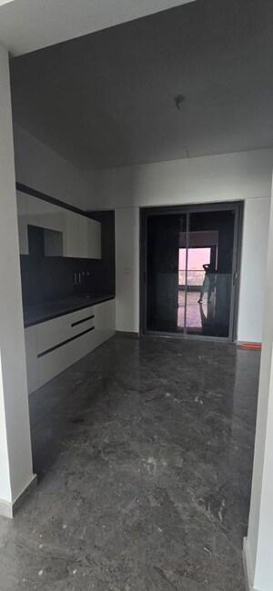 Room in 4 BHK Apartment at ANP Universe, Balewadi – for Rent