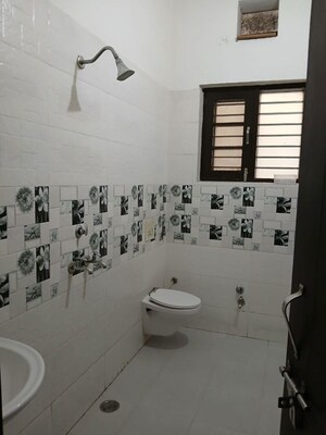 Bathroom in 3 BHK Independent House at Sector 17 – for Rent