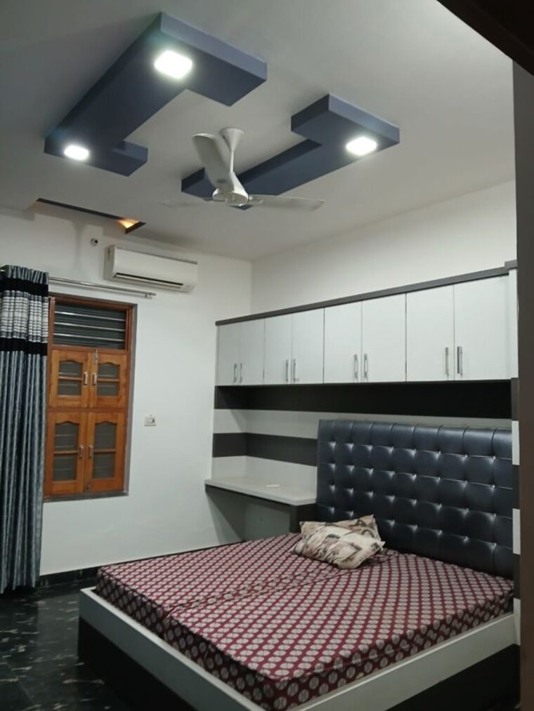 Other, sector 14 2 Bedroom 250 Sq.Yd. Independent House In Sector 14 Hisar 10746734