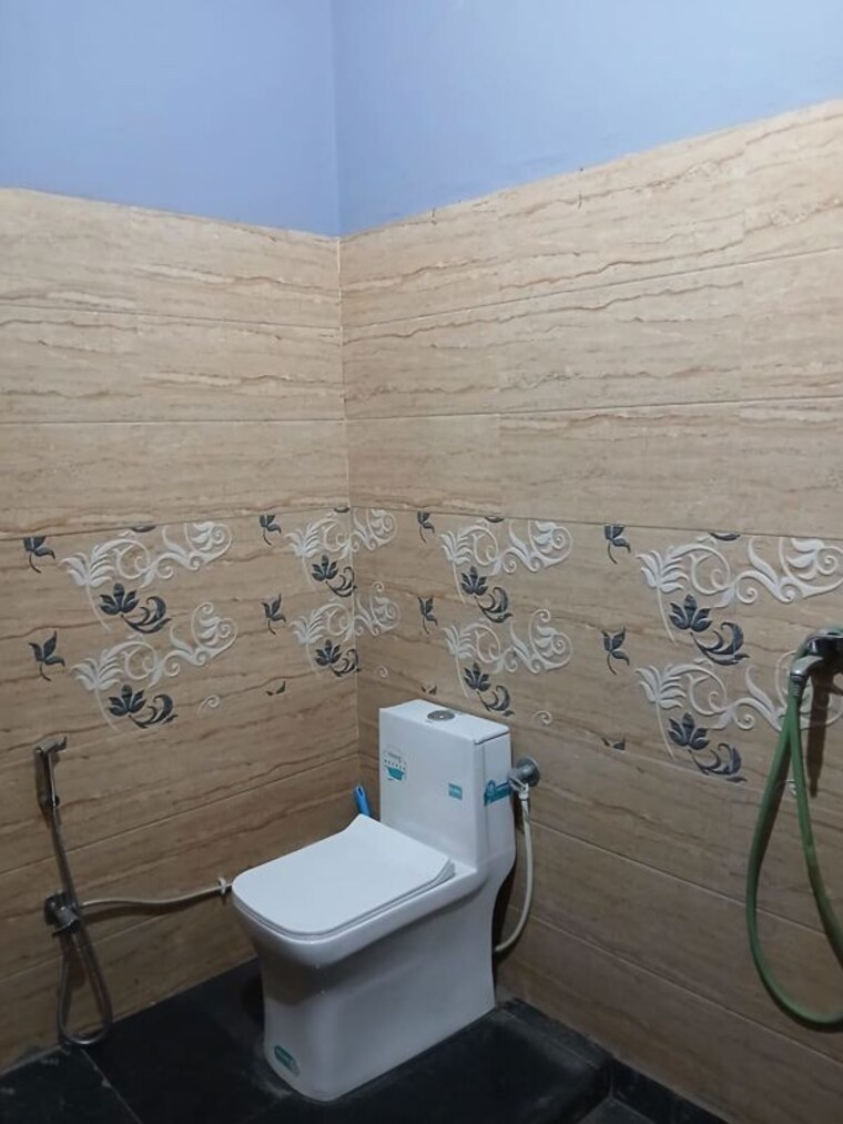 Other, sector 14 2 Bedroom 250 Sq.Yd. Independent House In Sector 14 Hisar 10746734