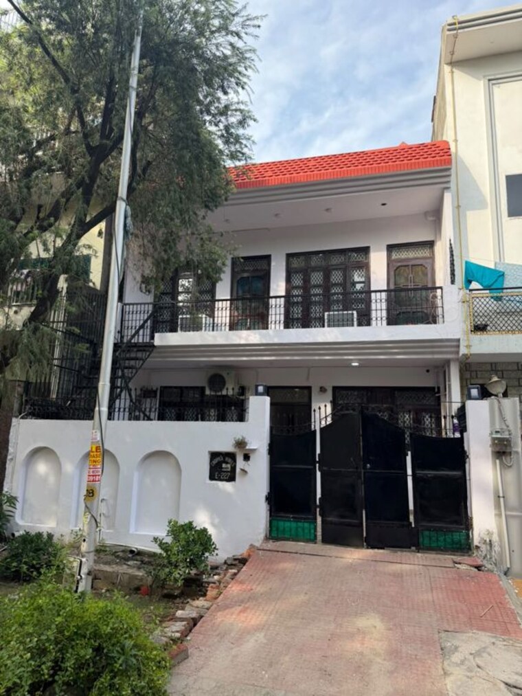 Exterior View, mu 1 greater noida 2 Bedroom 10000 Sq.Ft. Independent House In Mu 1 Greater Noida Greater Noida 10624062