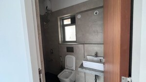 Bathroom in 1 BHK Apartment at Dynamix Avanya, Dahisar East – for Rent