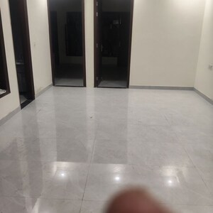 2 BHK Builder Floor For Rent in Sector 5