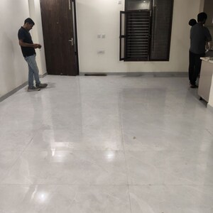 Room in 2 BHK Builder Floor at Sector 5 – for Rent