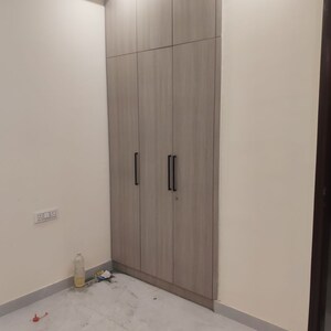Room in 3 BHK Builder Floor at Sector 5 – for Rent