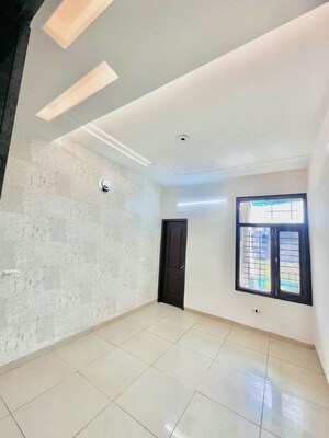 Room in 3 BHK Apartment at Ambala Highway – for Rent