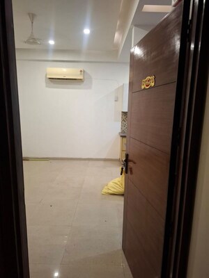 Room in 3 BHK Apartment at Ambala Highway – for Rent