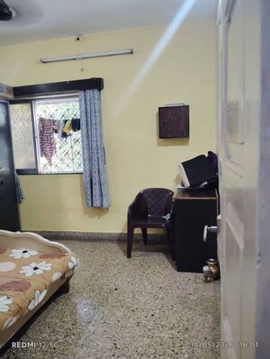 Room in 1 BHK Apartment at Juhu Gulmohar CHS, Vile Parle West – for Sale