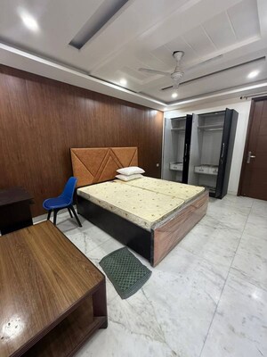 Room in 2 BHK Independent House at Rajouri Garden – for Rent