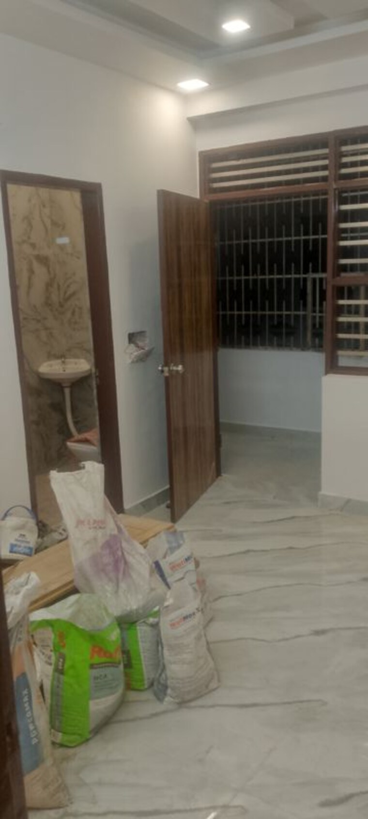 Bathroom, spring-field 2.5 Bedroom 1500 Sq.Ft. Builder Floor In Sector 31 Faridabad 10746892