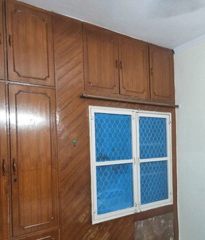 Furnished Amenities in 2 BHK Apartment at Shipra Suncity, Vaibhav Khand – for Rent
